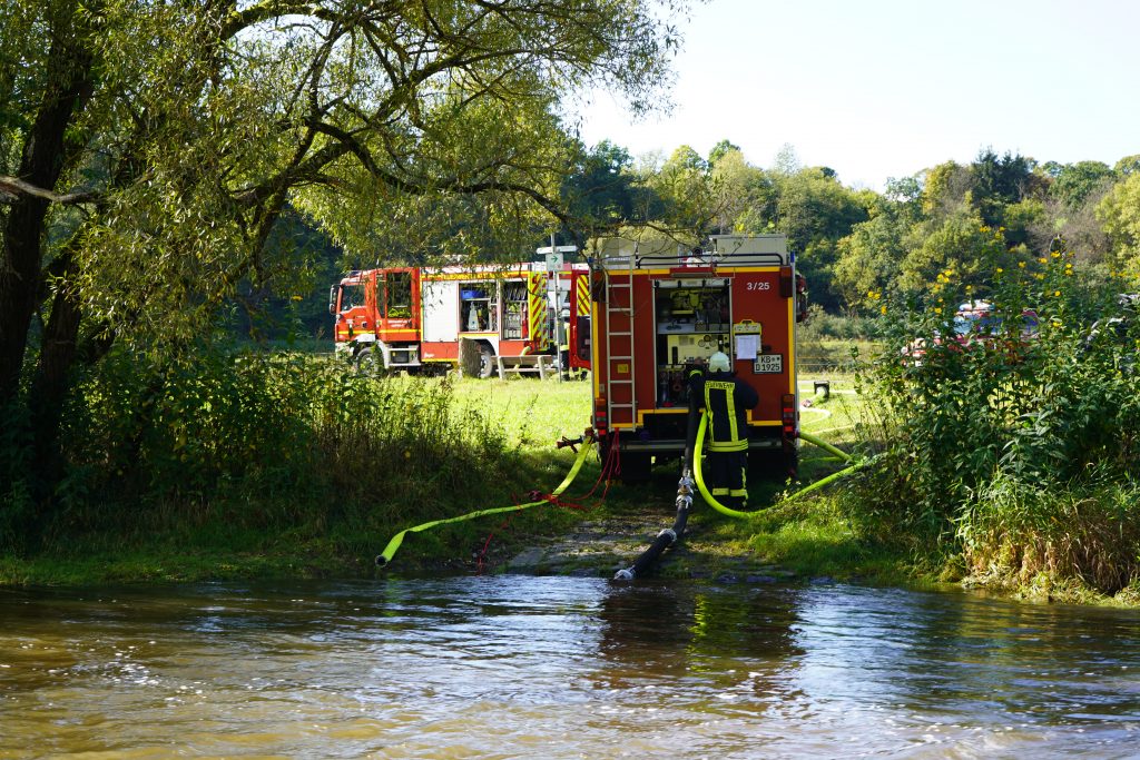 Übungsbild einer Schulung von Feuerwehrschulungen zum Thema Maschinisten.