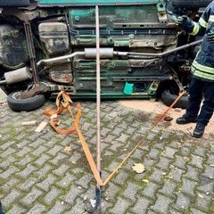 Übung der Feuerwehr, technische Hilfeleistung